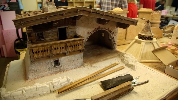Krippenbau nach Maß Krippenbau nach Maß